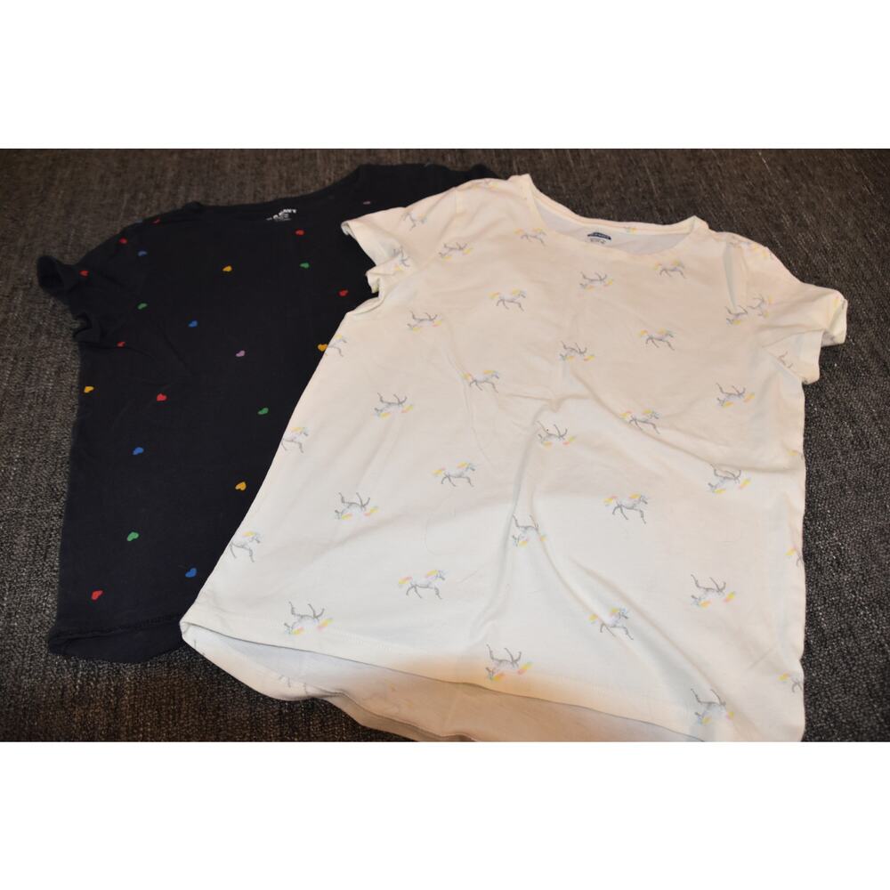 Old Navy, Lot of 2 Short Sleeve "Softest Tee", Heart & Unicorn Prints, XL 14/16